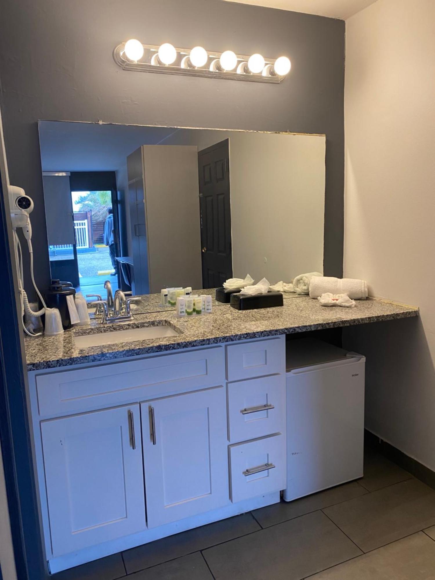 Hotel 10 Extended Stay Ню Орлиънс Екстериор снимка