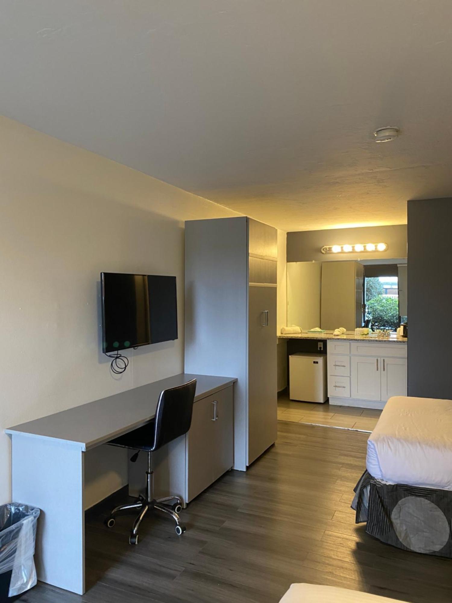 Hotel 10 Extended Stay Ню Орлиънс Екстериор снимка