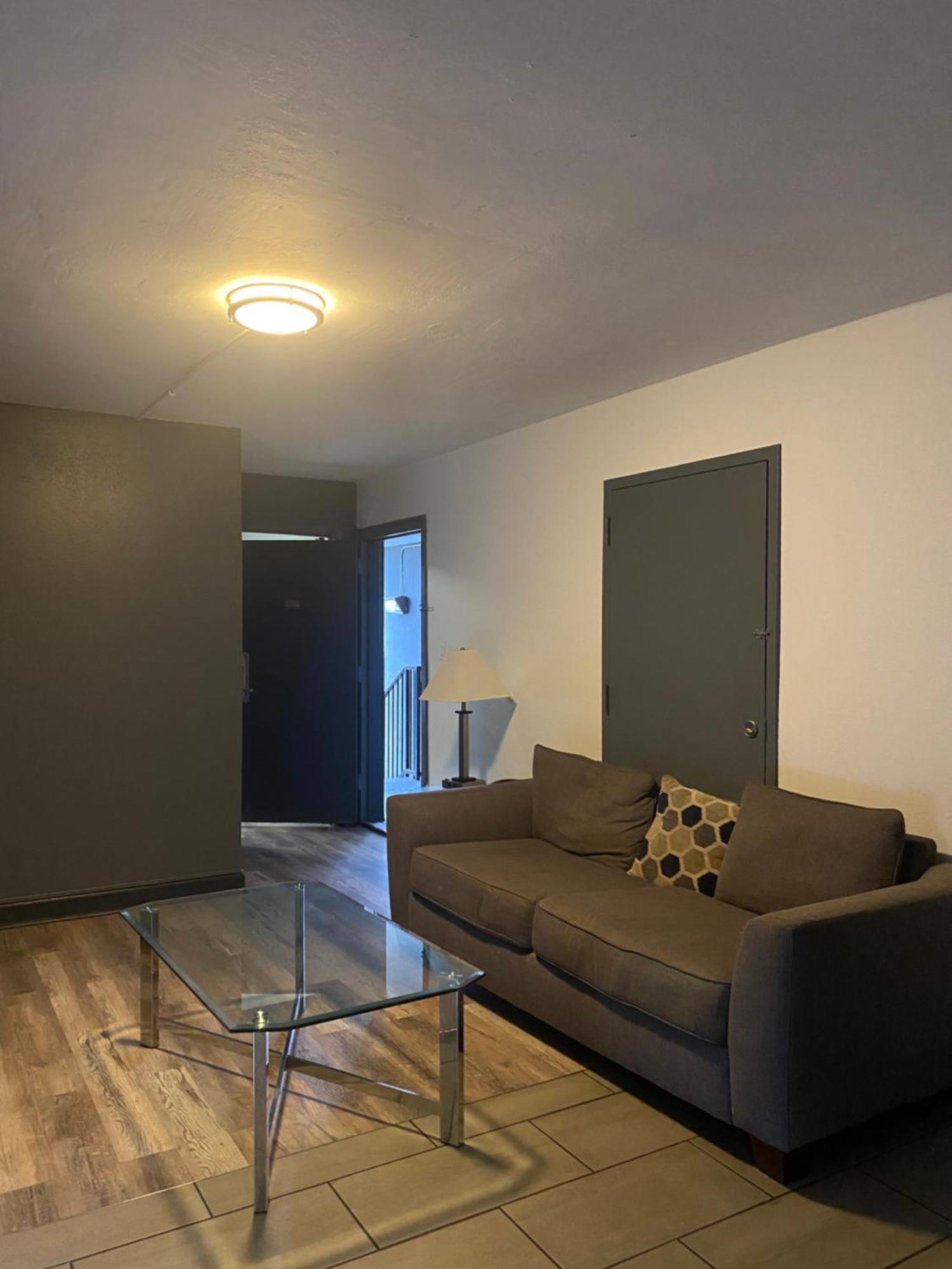 Hotel 10 Extended Stay Ню Орлиънс Екстериор снимка